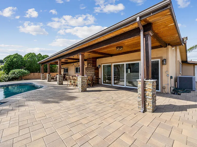 9350 Crystal View Dr — Photo 26