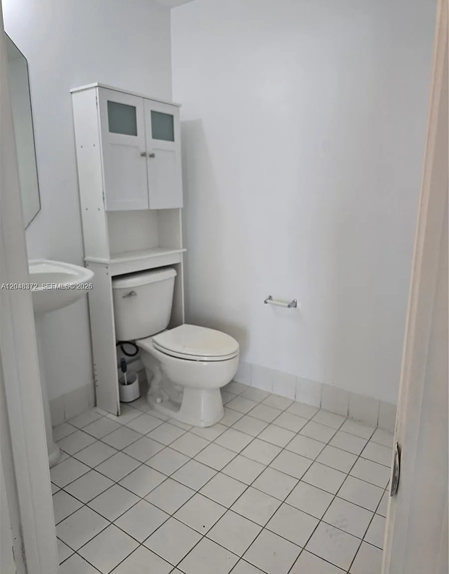 Mediterranea Condo — Photo 3