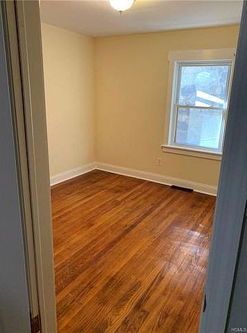 1st image of 165 Grand St APT 2