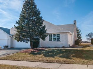 18136 Pheasant Lake Dr, Tinley Park, IL 60487