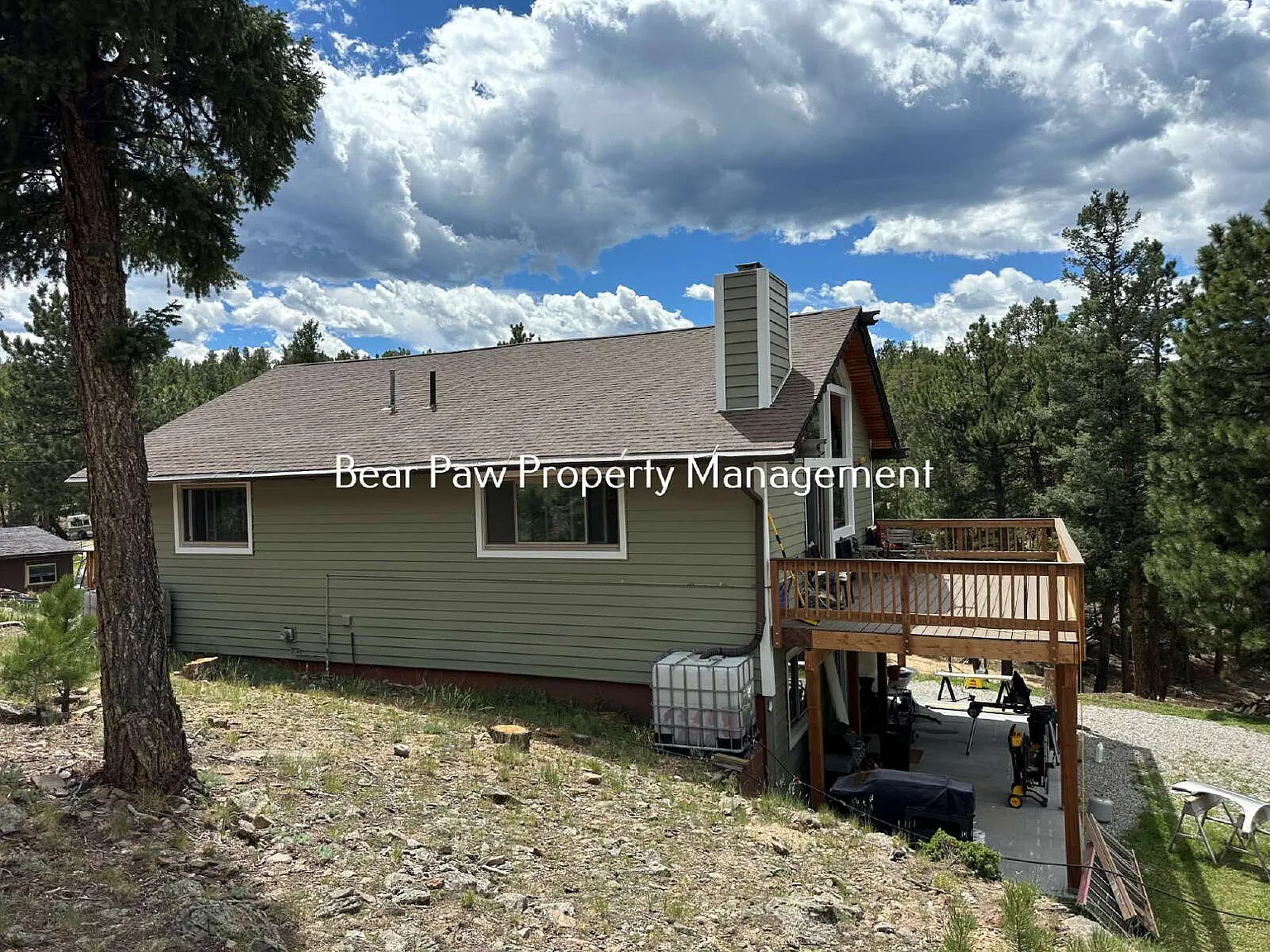 3 bed, 2.0 bath, 2240 sqft, $2,800 — Photo 2