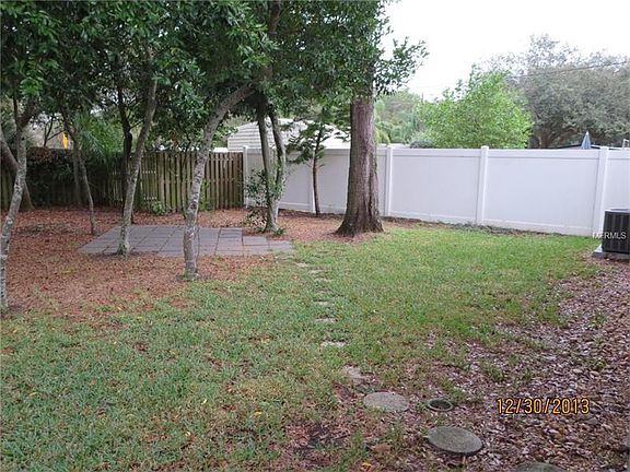 4th image of 2104 Brandon Park Cir