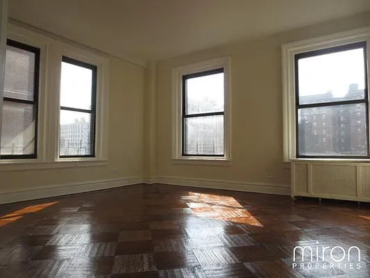 Rented by Miron Properties | media 3