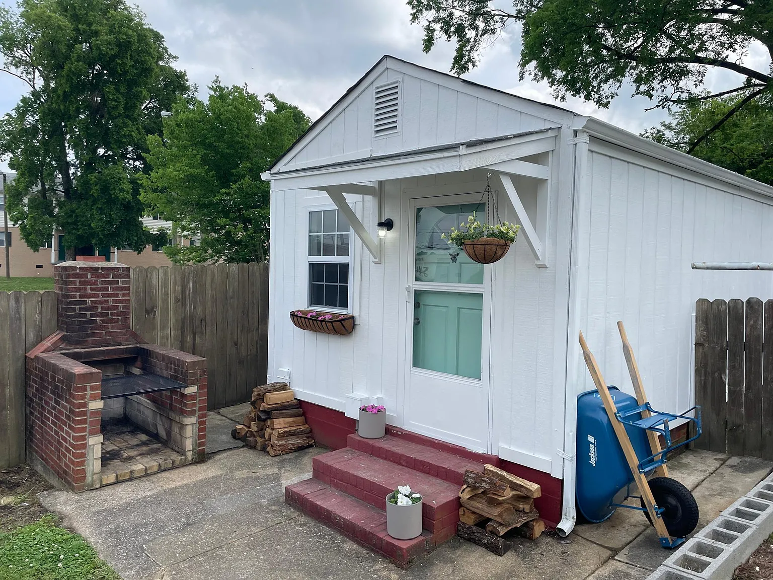 2 bed, 1034 sqft, $1,600 — Photo 2