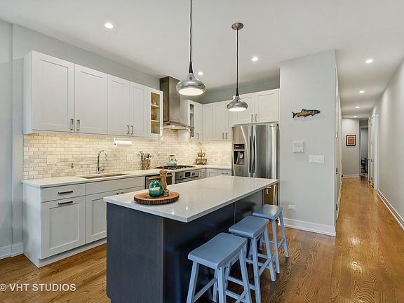 5th image of 3224 W Palmer St #2W