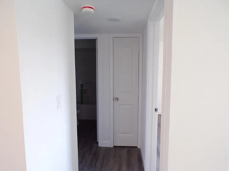 Hallway/Linen closet