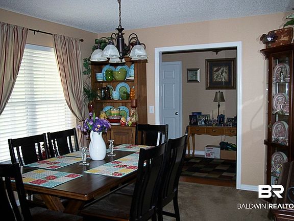 4th image of 2376 S Palmers Rd