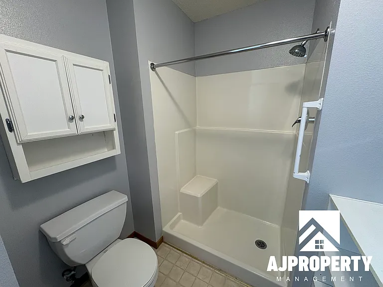 1000 S Summit Ave #7 — Photo 15