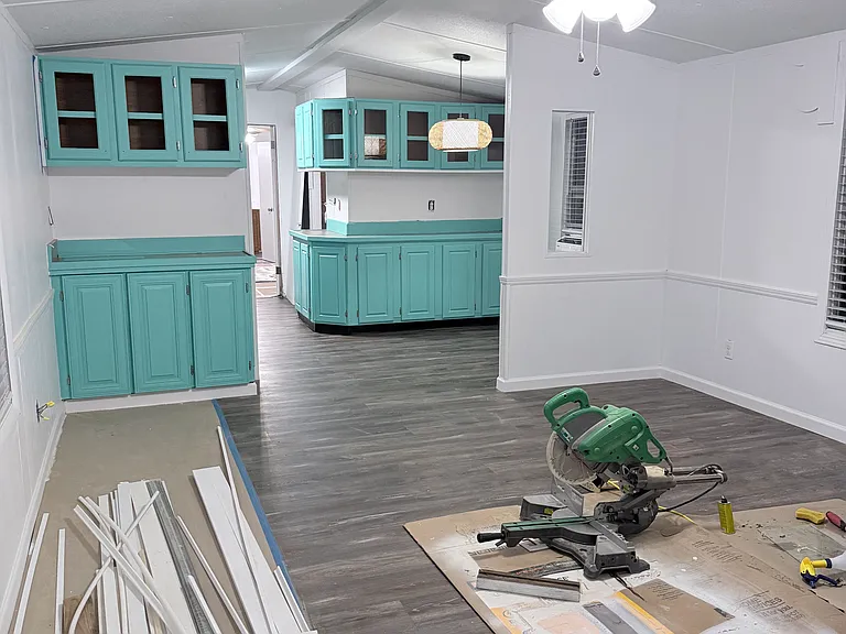 7104 Beachwood Blvd — Photo 4