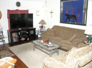 1111 18th St, Orange, TX 77630