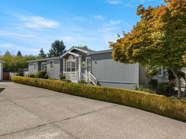14937 S Fox Pointe Dr, Oregon City, OR 97045