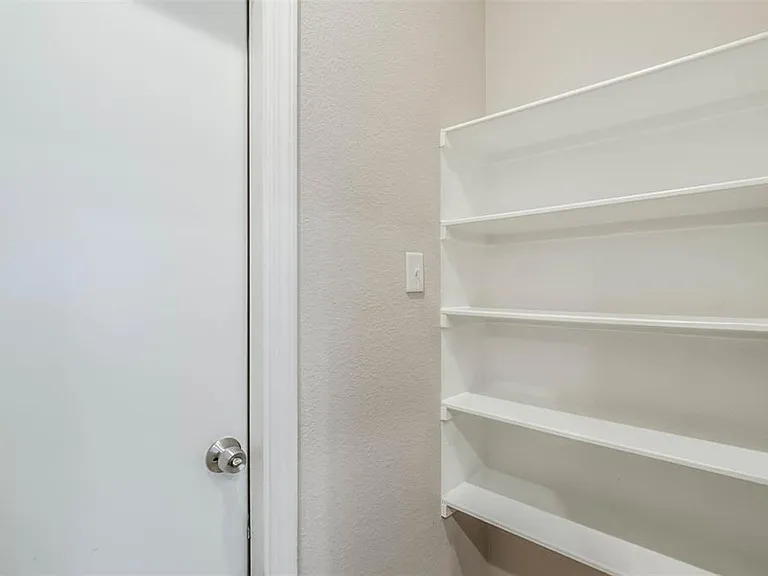 3207 Avenue O — Photo 14