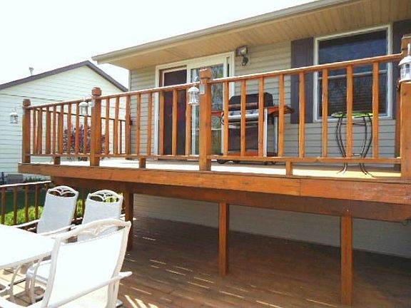 3 Tier Deck, top