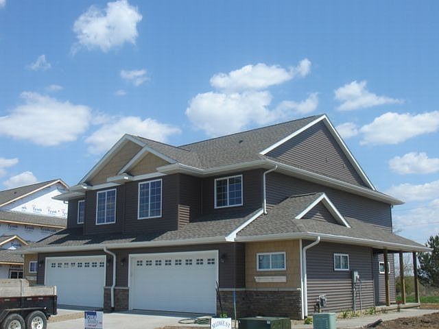 1st image of 1820 Sara Ct