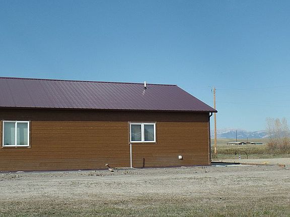 5th image of 2225 Gilman Rd