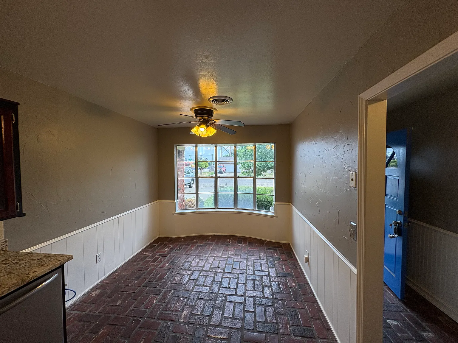 4 bed, 1630 sqft, $1,800 — Photo 4
