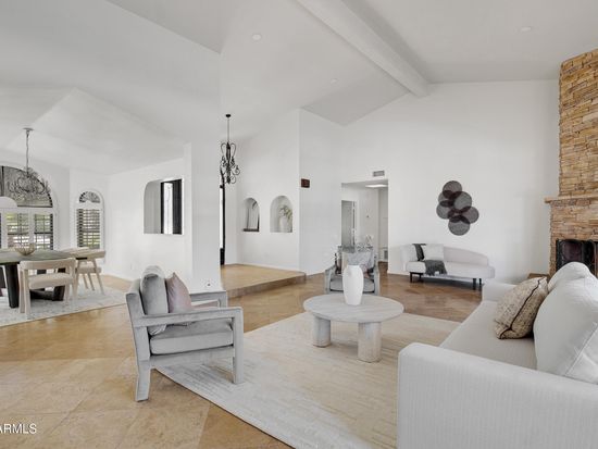 10413 N 44TH Street, Phoenix, AZ 85028