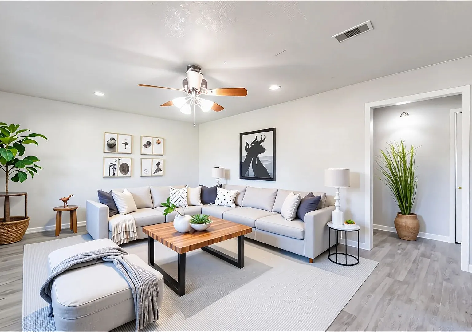 Beautiful 2 Bed / 1 Bath Home in Fort Smith — Photo 3