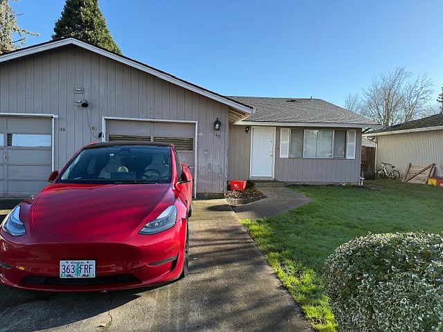 1st image of 140 NE 40th Ave