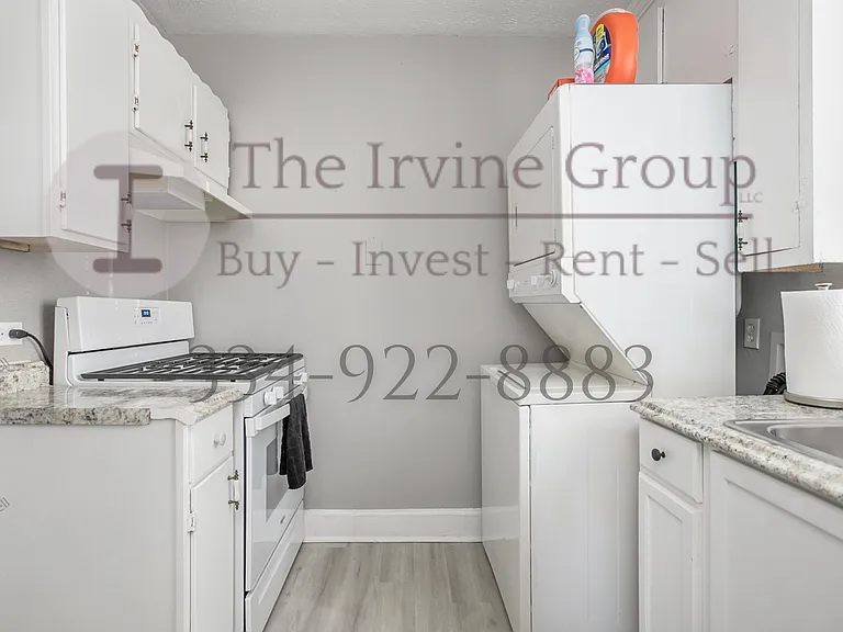 1501 Winona Ave — Photo 5