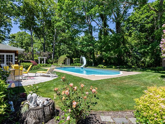3rd image of 69 Colonial Ln