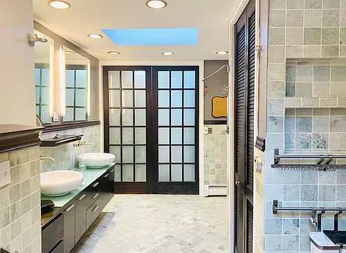 1234 E 37th St #1 Photo 1