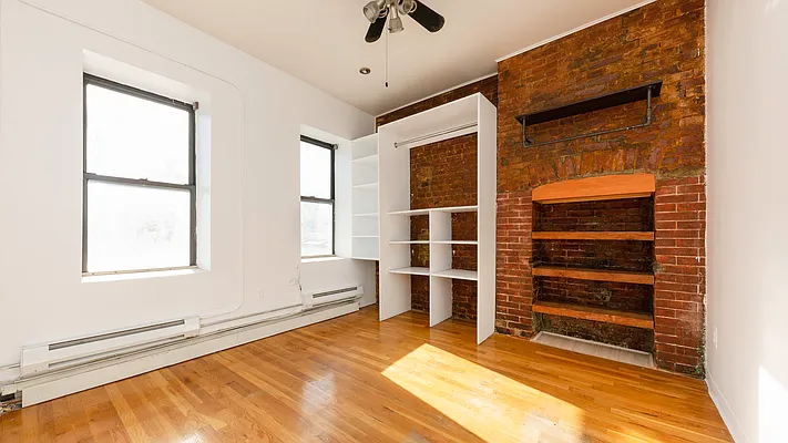 Rented by Nooklyn NYC LLC | media 21