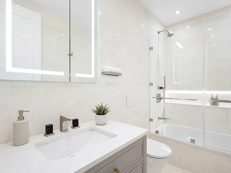 144 Waverly Pl #3 — Photo 9