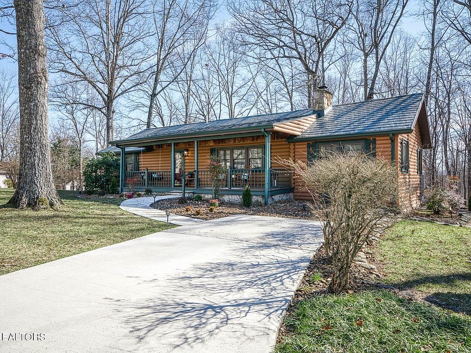 1st image of 252 Lakeview Dr