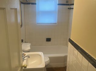 4704 S 3rd St APT 4, Louisville, KY 40214
