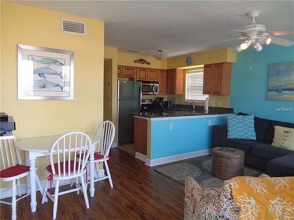 3rd image of 5601 Shore Blvd S Unit D
