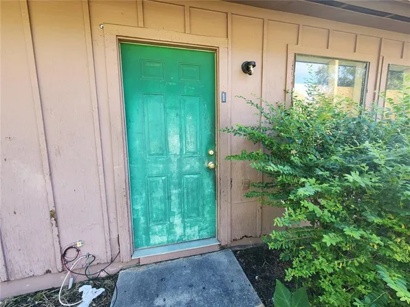 5817 NW 23rd Ter APT 1, Gainesville, FL 32653