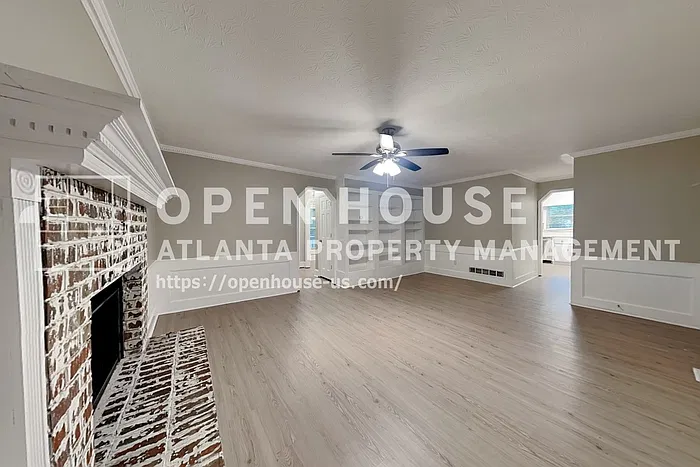 4 bed, 2.5 bath, 2168 sqft, $2,400 — Photo 4