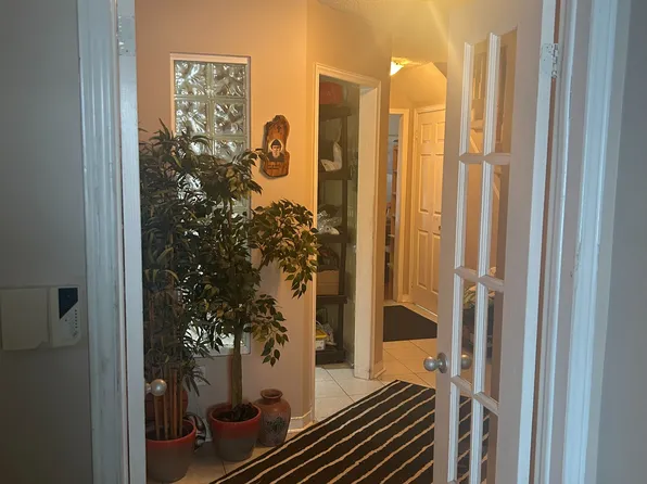 5550 Cosmic Cres, Mississauga, ON L4Z 3R9