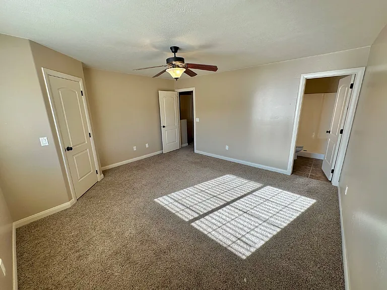 340 W 1425 N #103 — Photo 20