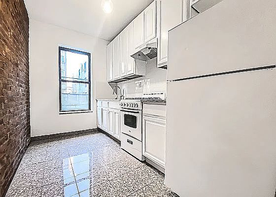 3rd image of 31-15 32nd St #45
