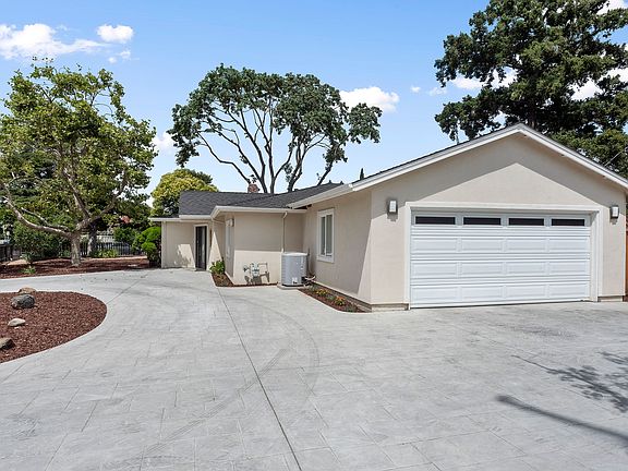 4th image of 12860 Paseo Presada