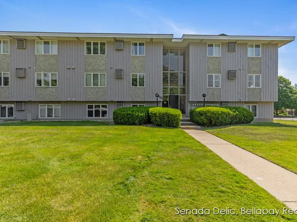 2623 Ridgecroft Dr SE APT 301, Kentwood, MI 49546
