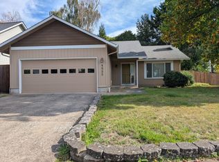 4055 Berrywood Dr, Eugene, OR 97404