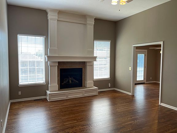 3rd image of 3717 Lee Ct