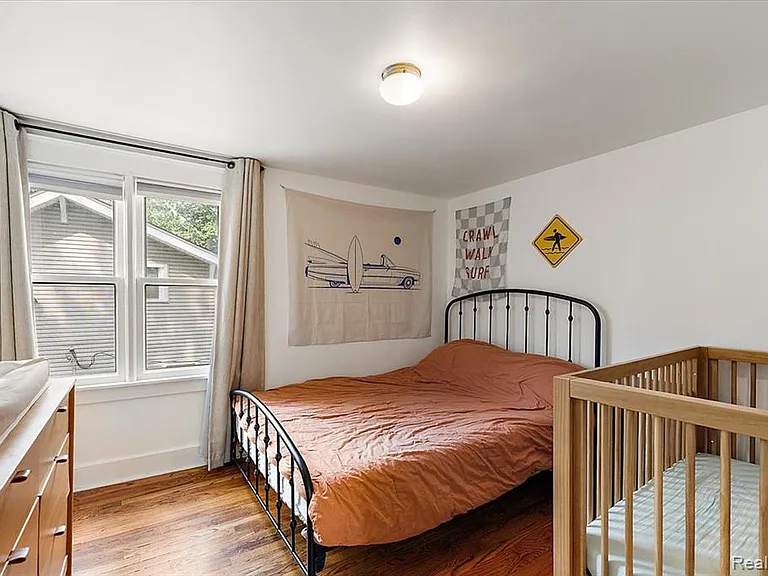 529 Hawthorn Ave — Photo 57