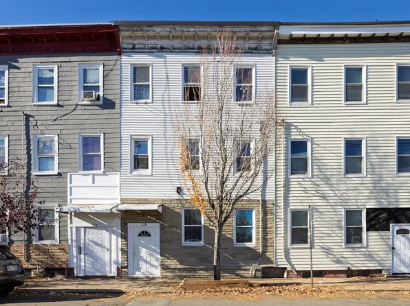 116 Bremen St, East Boston, MA 02128