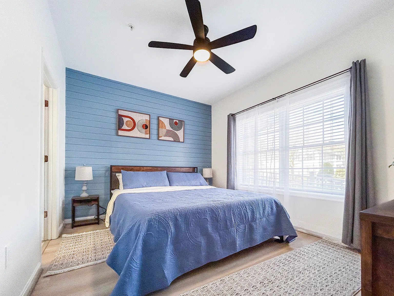 300 Pebble Dr — Photo 2