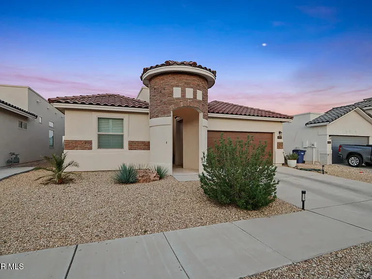 4556 Marisabel Azcarate St — Photo 1