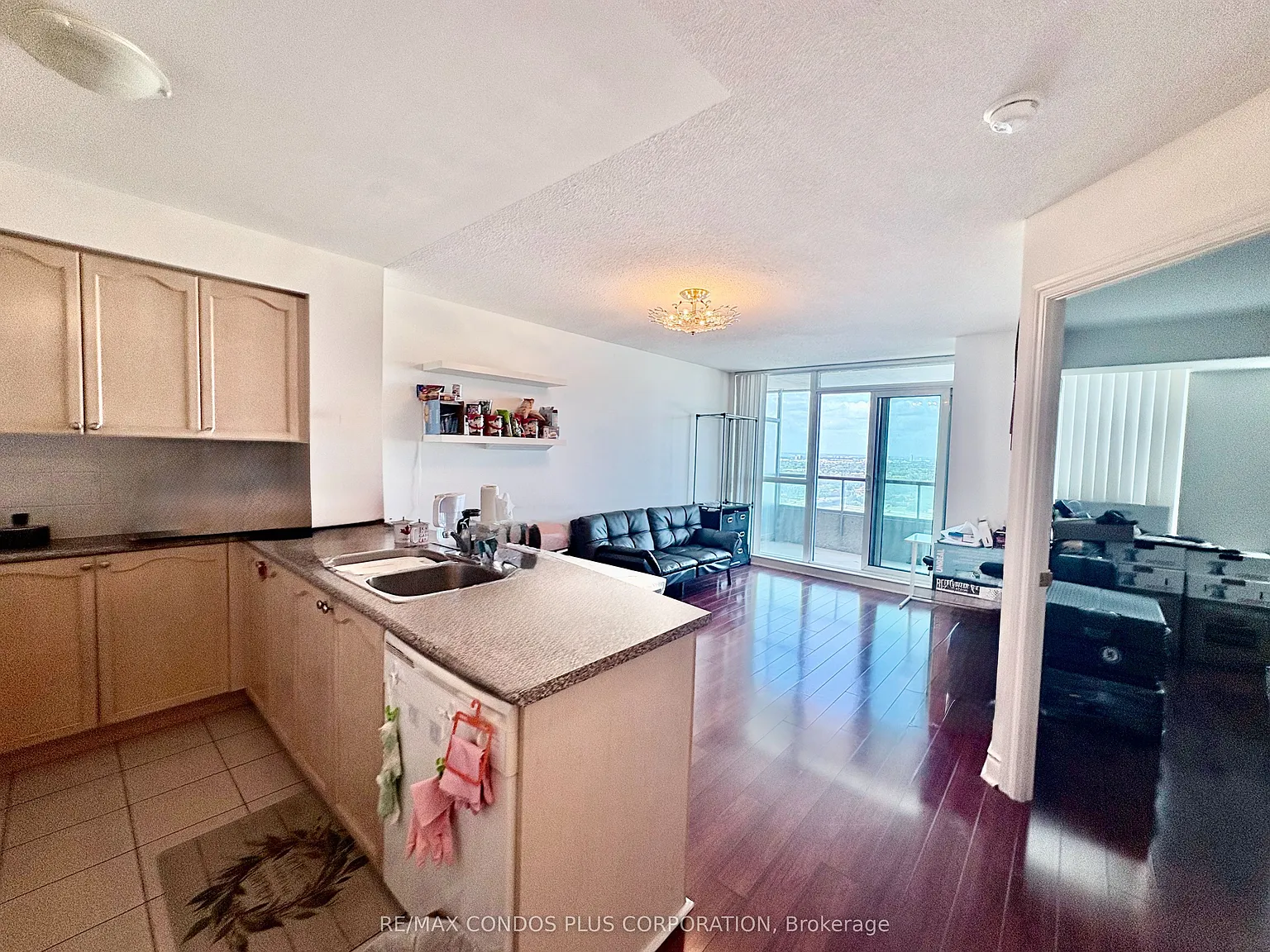 2 bed, $2,358 — Photo 4