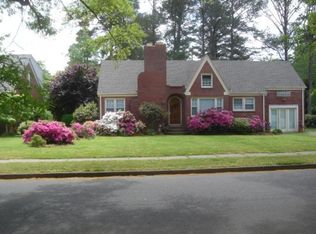 1045 N Lexan Cres, Norfolk, VA 23508