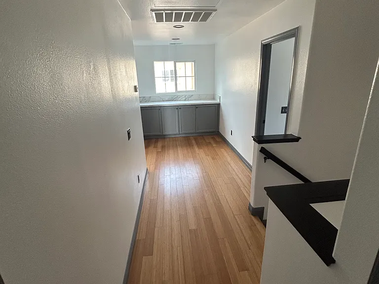 3630 W Medici Ln — Photo 11