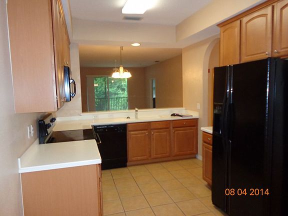 5th image of 9434 Myrtle Creek Ln APT 913