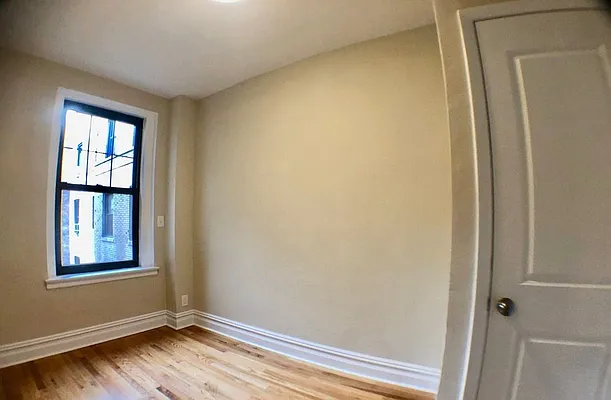 Rented by Bond New York | media 12