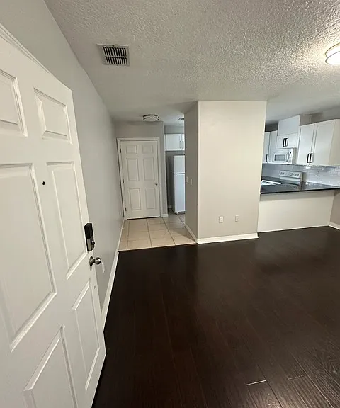 Living Room/Kitchen